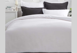 King Size White Color Quilt Cover Set (3PCS)